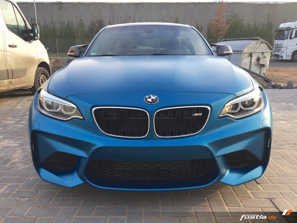 BMW M2 - Folieren Lackschutz Vollverklebung XPEL Blau-Matt Steinschlagschutz 3.jpg