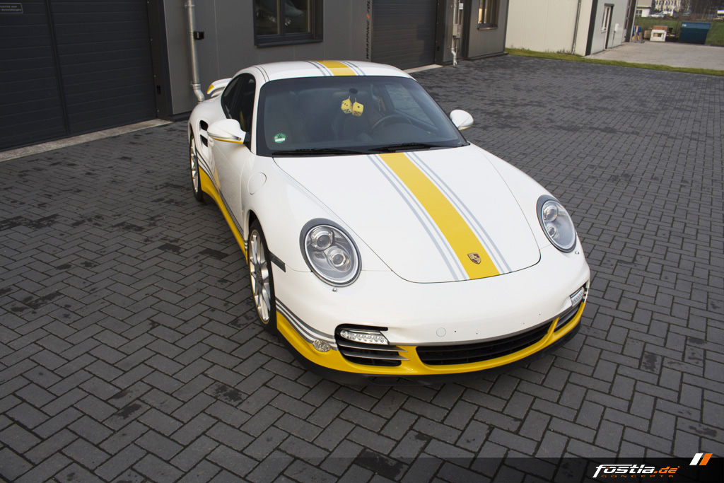 Porsche 911 Turbo 997 Car-Wrapping Design Streifen Gelb Yellow Folieren Exclusive 11.jpg