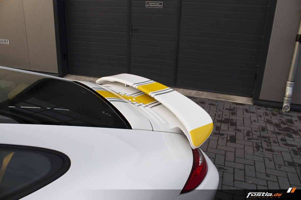 Porsche 911 Turbo 997 Car-Wrapping Design Streifen Gelb Yellow Folieren Exclusive 12.jpg