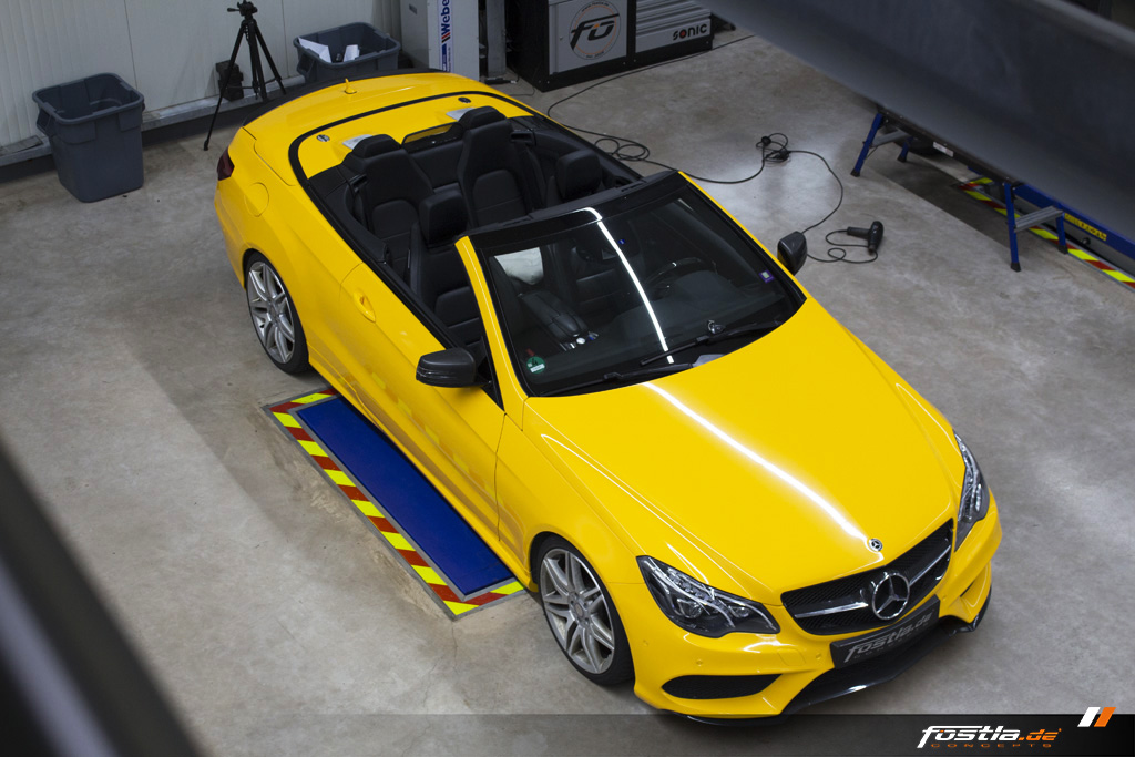 Mercedes-Benz E500 AMG Cabriolet A207 Car-Wrapping Yellow Summer 11.jpg