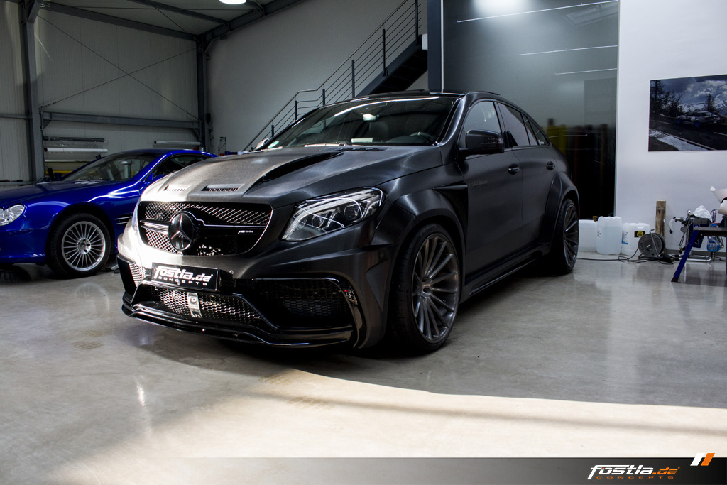 Mercedes GLE 63 AMG Coupé C292 Prior-Design Widebody Tuning Car-Wrapping Black Brushed 01.jpg