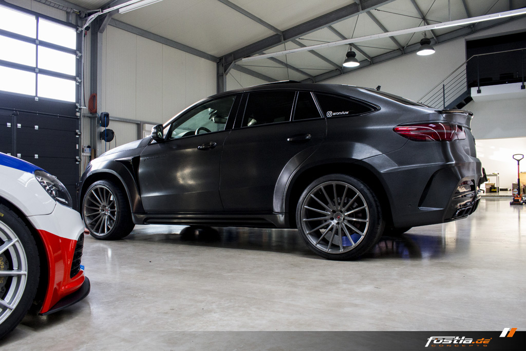 Mercedes GLE 63 AMG Coupé C292 Prior-Design Widebody Tuning Car-Wrapping Black Brushed 04.jpg