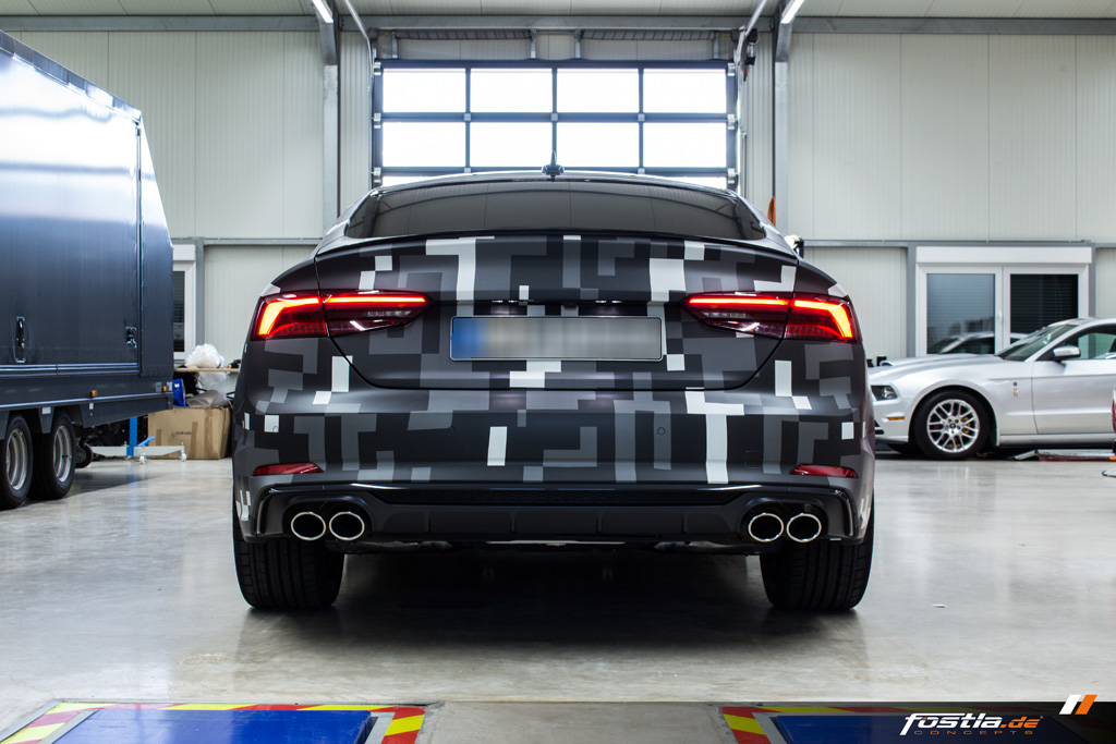 Audi S5 F5 Sportback Digitaldruck Design Vollfolierung Folierung Folieren Pixel 1.jpg