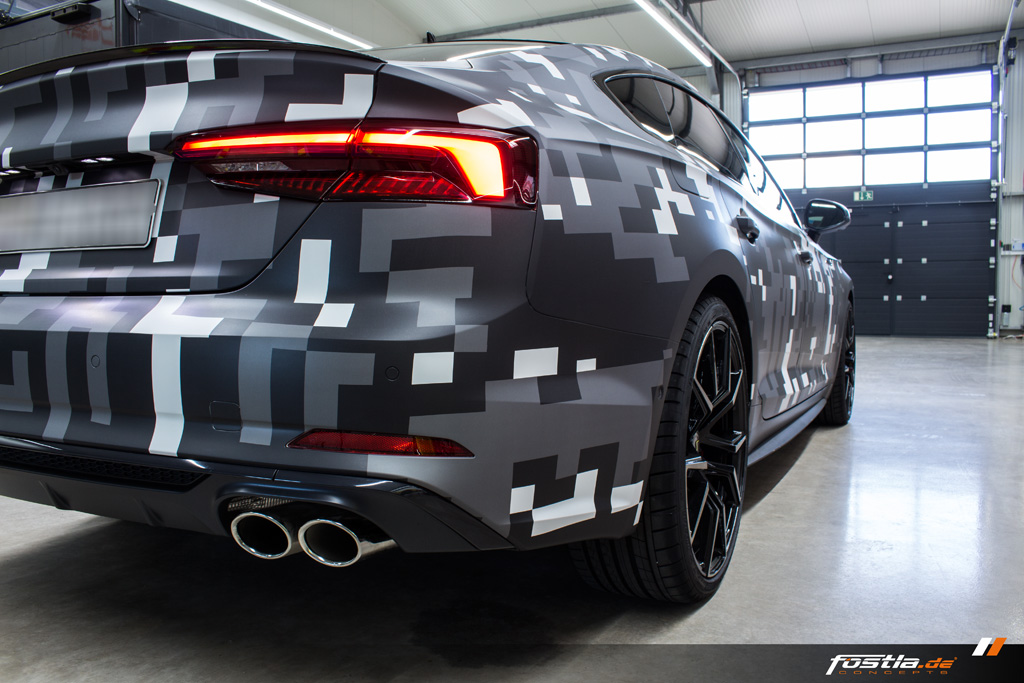 Audi S5 F5 Sportback Digitaldruck Design Vollfolierung Folierung Folieren Pixel 6.jpg