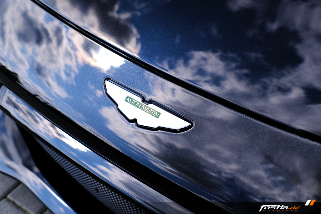 Aston Martin Vantage V8 Xpel Lackschutz Vollfolierung Schwarz Hannover (12).jpg