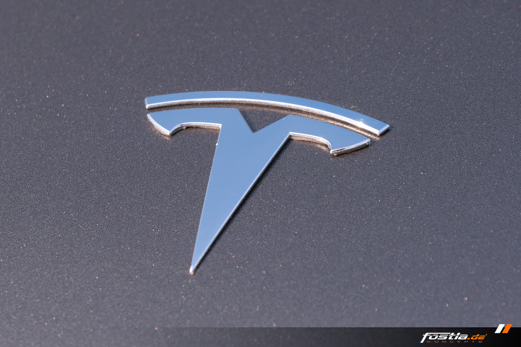 Tesla Model 3 Satin Dark Grey Vollfolierung Teilfolierung Folierung Hannover (10).jpg