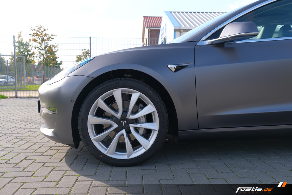 Tesla Model 3 Satin Dark Grey Vollfolierung Teilfolierung Folierung Hannover (5).jpg
