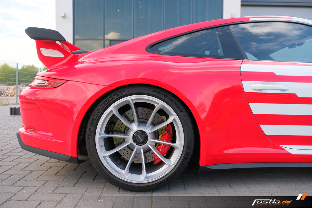 Porsche 911 GT3 (14).jpg