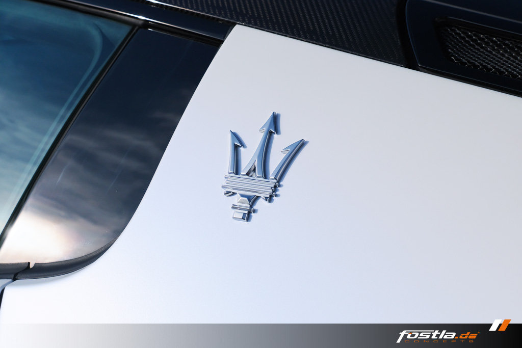 Maserati MC20 Bianco Audace Lackschutz Vollfolierung Hannover Hypercar (10).jpg