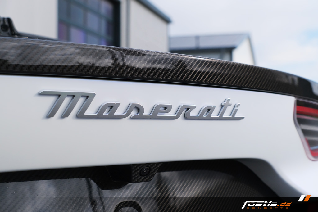 Maserati MC20 Bianco Audace Lackschutz Vollfolierung Hannover Hypercar (23).jpg